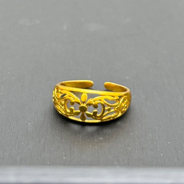 Adjustable Flowers Ring