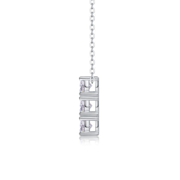 Round Moissanite Pendant Round Moissanite Pendant