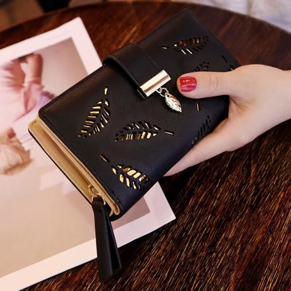 Elegant Leaf Design Clutch Elegant Leaf Design Clutch